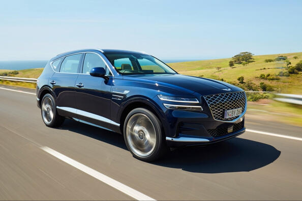 Кросовер Genesis GV80 – втілення розкоші та високих технологій Фото 2