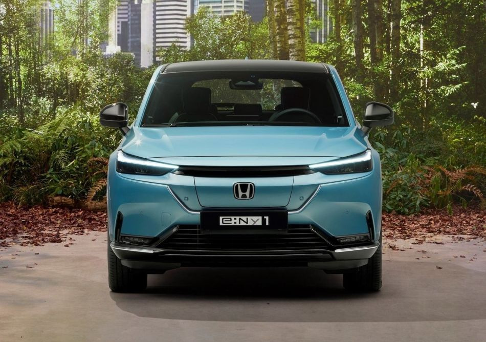 Огляд 204-сильного електрокросовера Honda e:Ny1