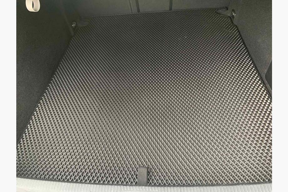 Volkswagen Passat СС 2008-2017 рр. Килимок багажника EVA (SD, Чорний) Image