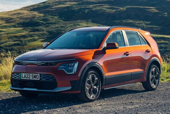 Огляд електричного компакт-кросовера KIA Niro EV