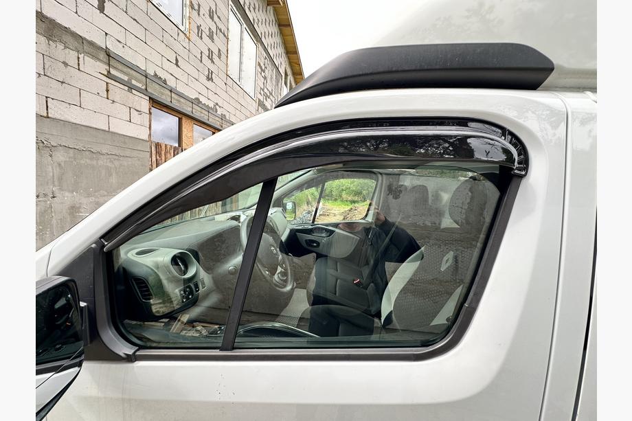 Opel Vivaro 2015-2019 рр. Вітровики EuroCap (2 шт) Фото 3