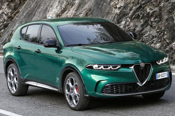 Alfa Romeo Tonale: огляд компактного італійського кросовера Фото 3