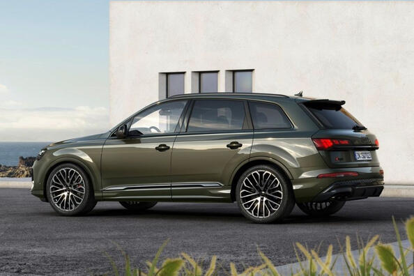 Огляд високопродуктивного Audi SQ7 facelift 2024 року Фото 3