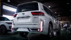 Toyota Land Cruiser 300 2021- рр. Комплект обвісів VIP фото 2