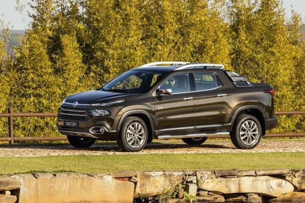 Огляд Fiat Toro: стиль і функціональність в одному пікапі Фото 1