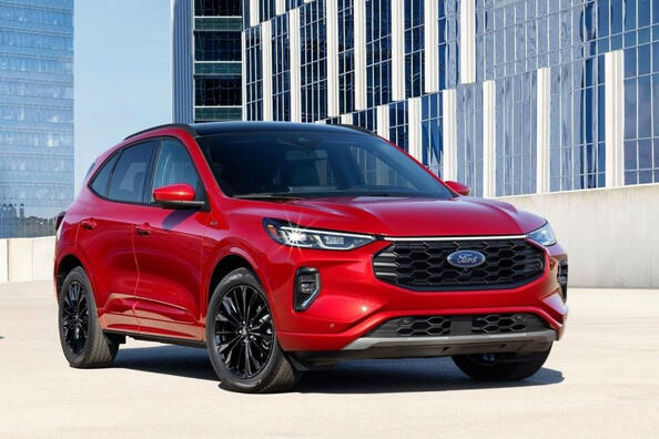 Огляд кросовера Ford Escape: фейсліфт 2023 року