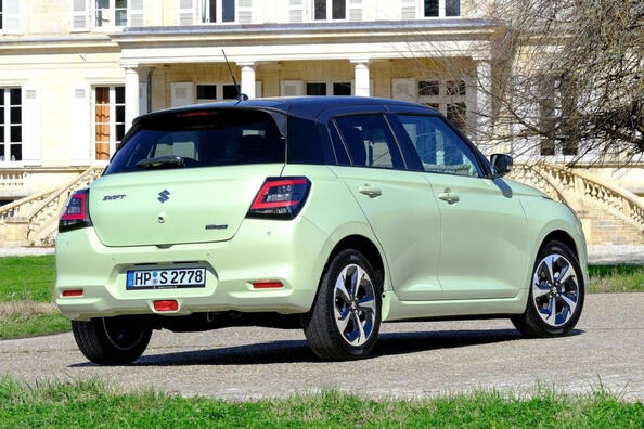 Огляд Suzuki Swift сьомого покоління 2024 модельного року Фото 4