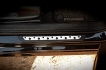 Volkswagen Passat B6 2006-2012 рр. Накладки на пороги (Dotline, 4 шт., нерж) фото 2