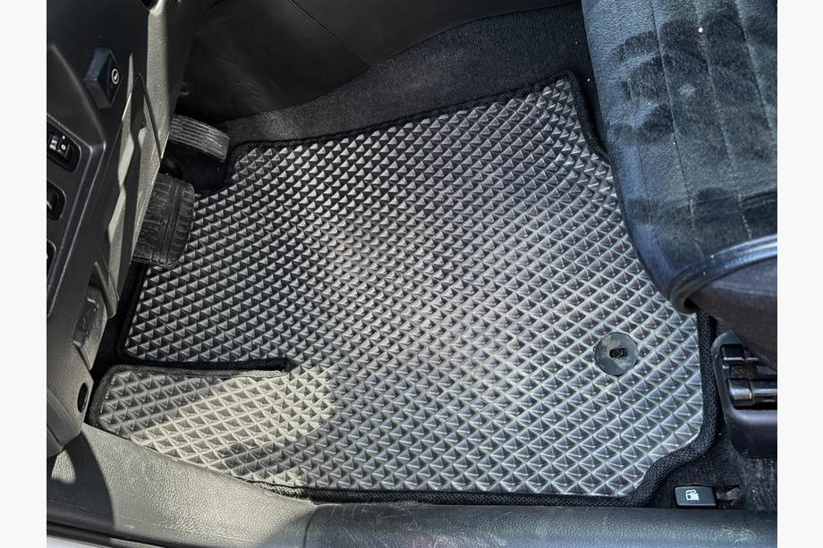 Mitsubishi Outlander 2001-2006 рр. Килимки EVA (чорні) Фото 1