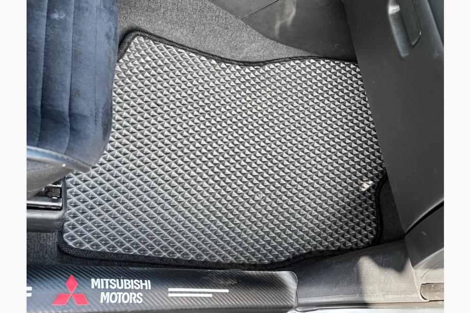 Mitsubishi Outlander 2001-2006 рр. Килимки EVA (чорні) Фото 3