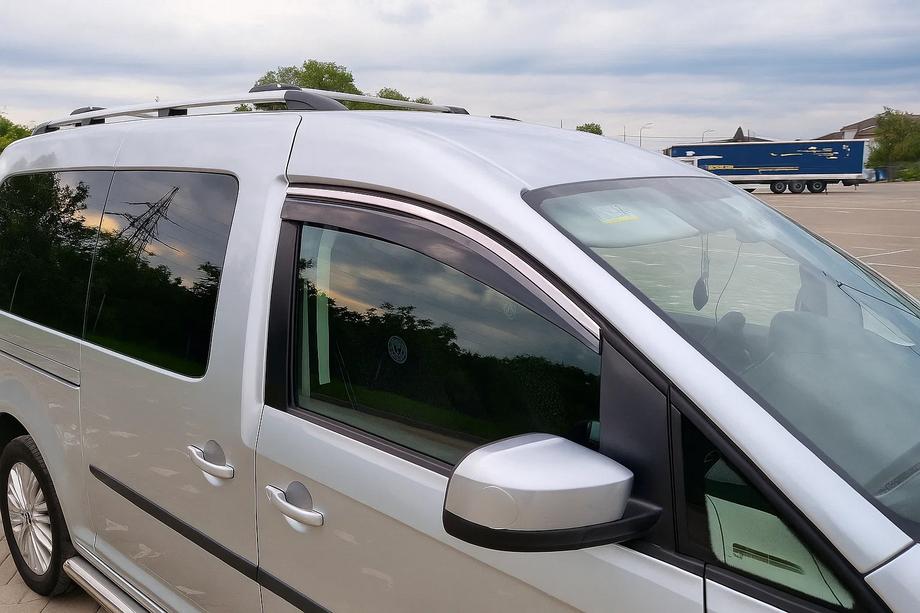 Volkswagen Caddy 2004-2010 рр. Вітровики з хромованим молдингом Niken Luxury (2 шт) Фото 1