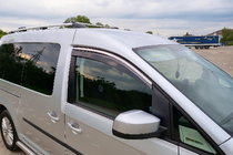 Volkswagen Caddy 2015-2020 рр. Вітровики з хромованим молдингом Niken Luxury (2 шт) фото 3