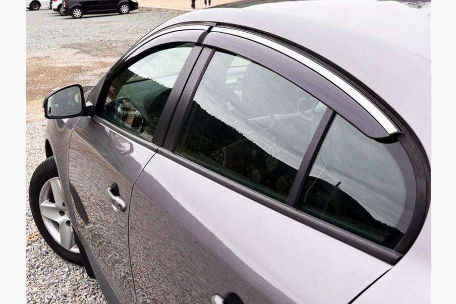 Renault Fluence 2009-2016 рр. Вітровики з хромованим молдингом Niken Luxury (4 шт) Фото 5