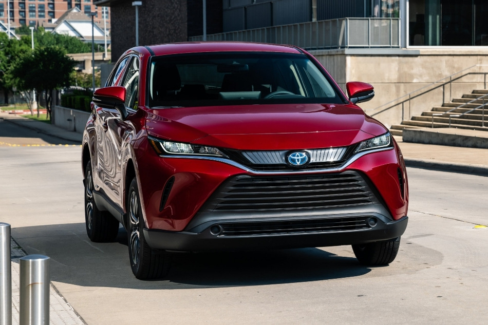 Огляд Toyota Venza: сучасний гібридний кросовер