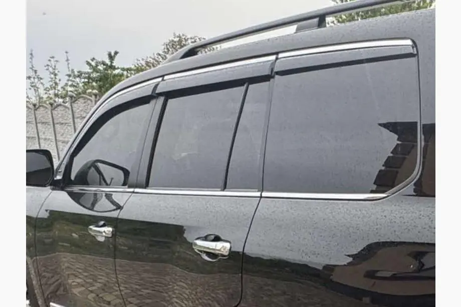 Lexus LX570/450d 2008-2022 рр. Вітровики з хромованим молдингом Niken Luxury (2008-2015, 6 шт) Фото 3