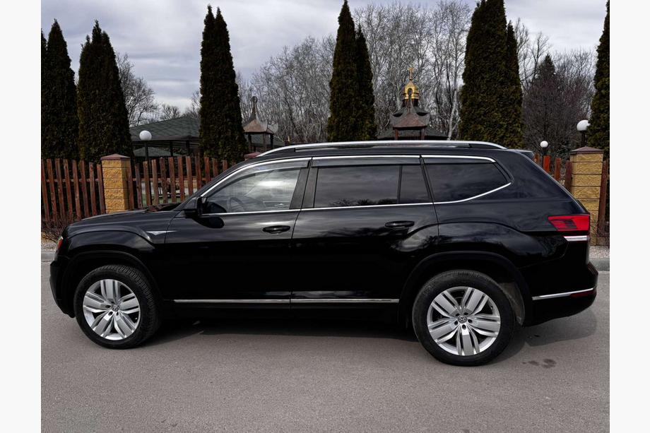 Volkswagen Atlas (Terramont) 2016- рр. Вітровики з хромованим молдингом Niken Luxury (6 шт) Image