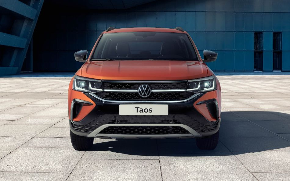 Огляд Volkswagen Taos: стильний і практичний кросовер