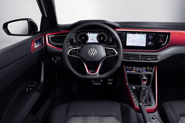 Огляд "зарядженого" хетчбека Volkswagen Polo GTI Фото 4