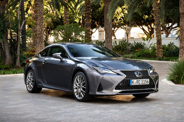 Огляд рестайлінгу першого покоління Lexus RC