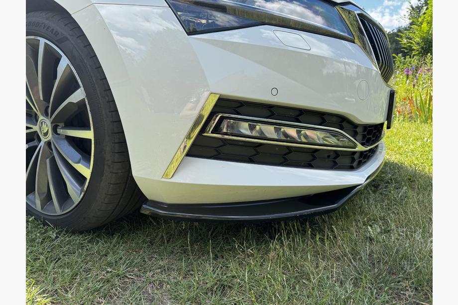 Skoda Superb 2015-2024 рр. Передня Lip накладка DPT V-2 (2015-2020, чорний глянець) Фото 5