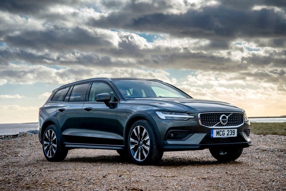 Volvo V60 Cross Country другого покоління — високий рівень комфорту та прохідності