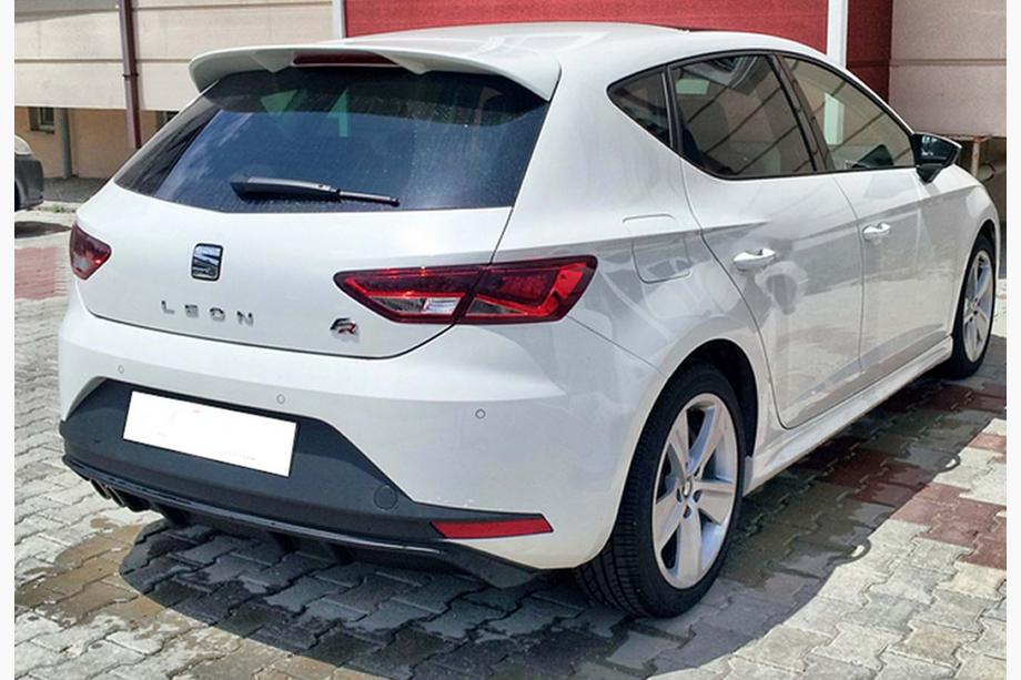 Seat Leon 2013-2020 рр. Задній дифузор DPT V-3 (2013-2016, чорний глянець) Фото 1