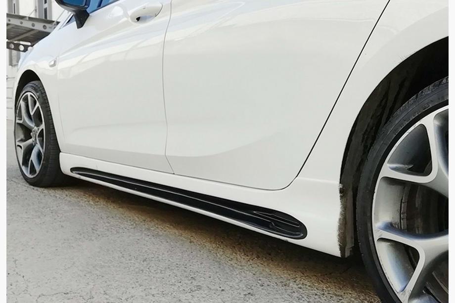 Opel Astra K 2016-2021 рр. Бокові пороги DPT V-2 (Під фарбування)