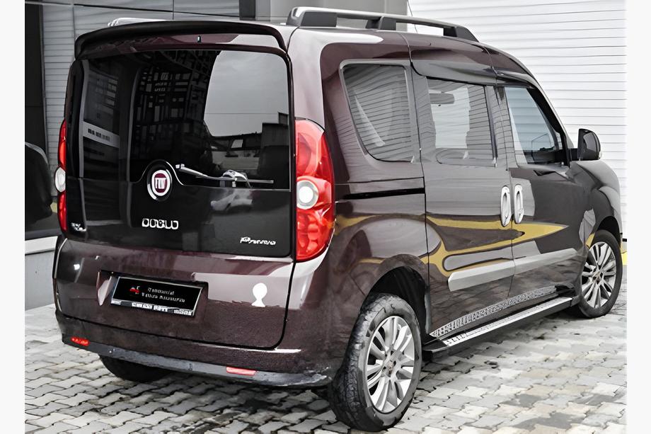 Fiat Doblo II 2010-2022 рр. Спойлер DPT (чорний глянець) Фото 1