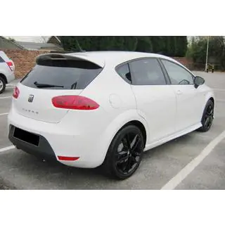 Спойлер DPT V-4 (2009-2012, чорний глянець) Seat Leon 2005-2012 рр. фото 4