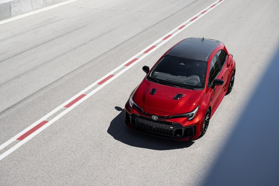 Toyota Corolla GR: огляд спорт-хетча