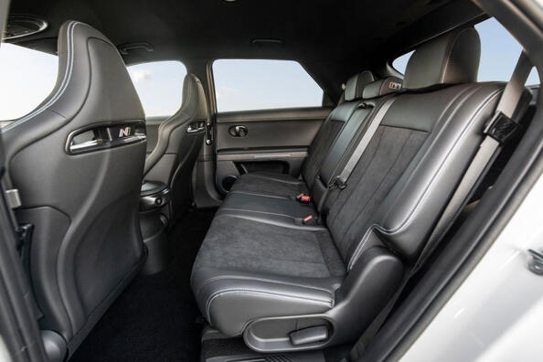 Огляд 650-сильного електричного Hyundai IONIQ 5 N Фото 6
