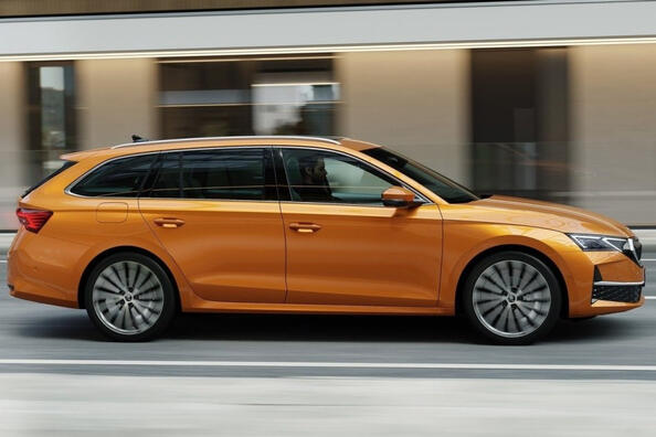 Огляд Skoda Octavia Combi IV покоління: рестайлінг 2024 року