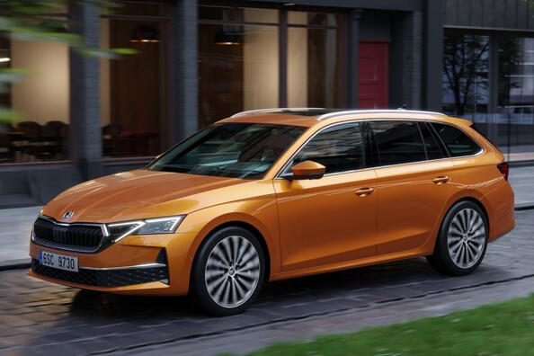 Огляд Skoda Octavia Combi IV покоління: рестайлінг 2024 року Фото 2