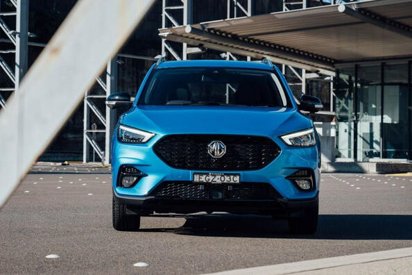 Огляд кросовера MG ZS: оновлена модифікація