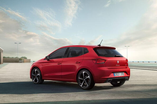 Огляд оновленого SEAT Ibiza: яскравий і сучасний хетчбек Фото 3