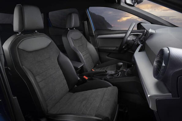 Огляд оновленого SEAT Ibiza: яскравий і сучасний хетчбек Фото 6