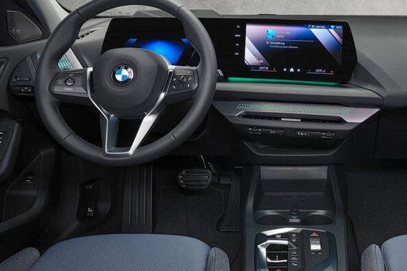 Огляд BMW 1 Series (F70) четвертого покоління 2024 року Фото 5