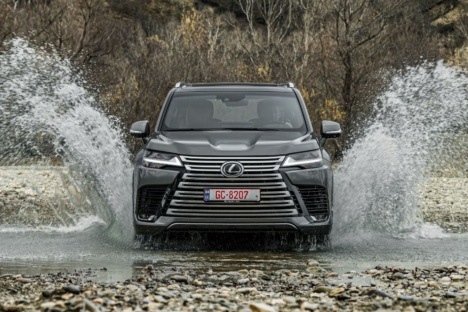 Огляд Lexus LX четвертого покоління