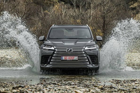 Огляд Lexus LX четвертого покоління