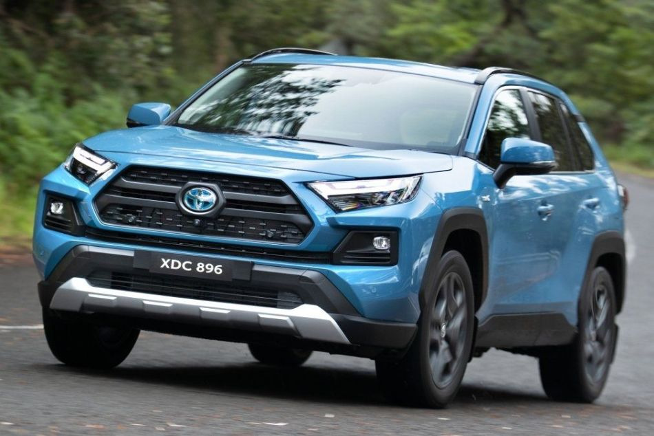Огляд Toyota RAV4: рестайлінг п'ятого покоління