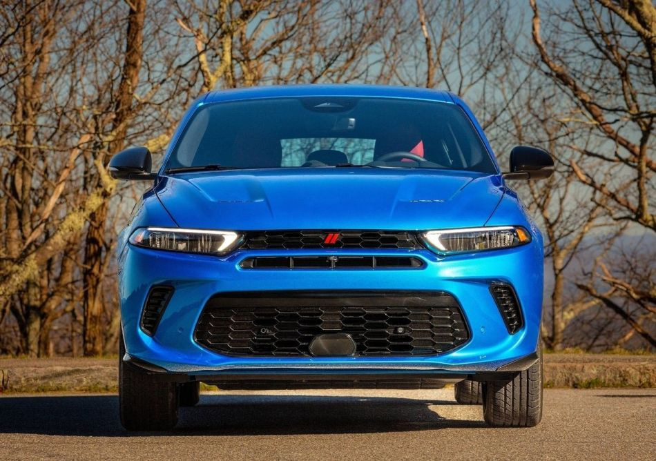 Dodge Hornet: огляд компактного кросовера