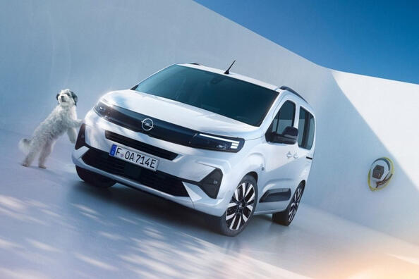 Огляд Opel Combo Electric: компактний і практичний електромінівен Фото 3