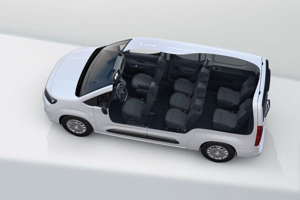 Огляд Opel Combo Electric: компактний і практичний електромінівен Фото 5