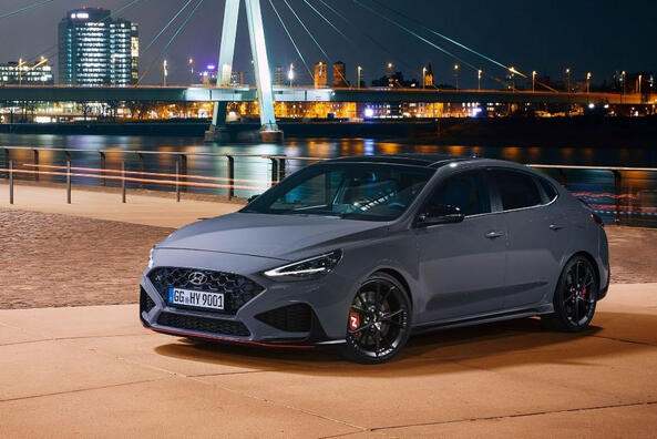 Огляд "зарядженого" ліфтбека Hyundai i30 Fastback N Фото 3