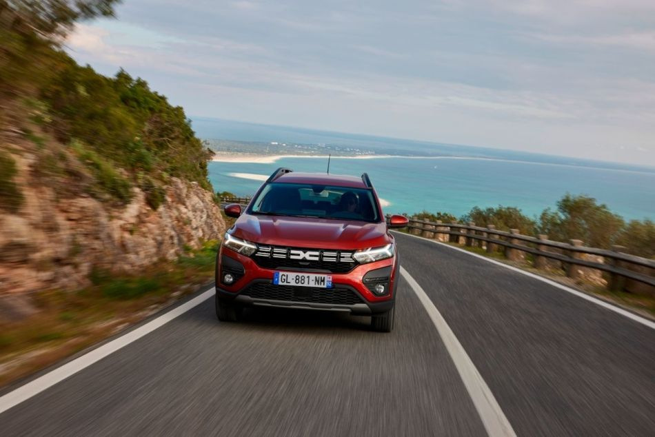 Огляд Dacia Jogger: оновлення першого покоління