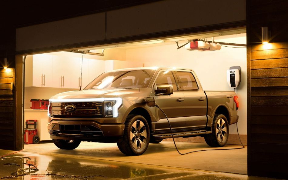 Ford F-150 Lightning: огляд електричного пікапа