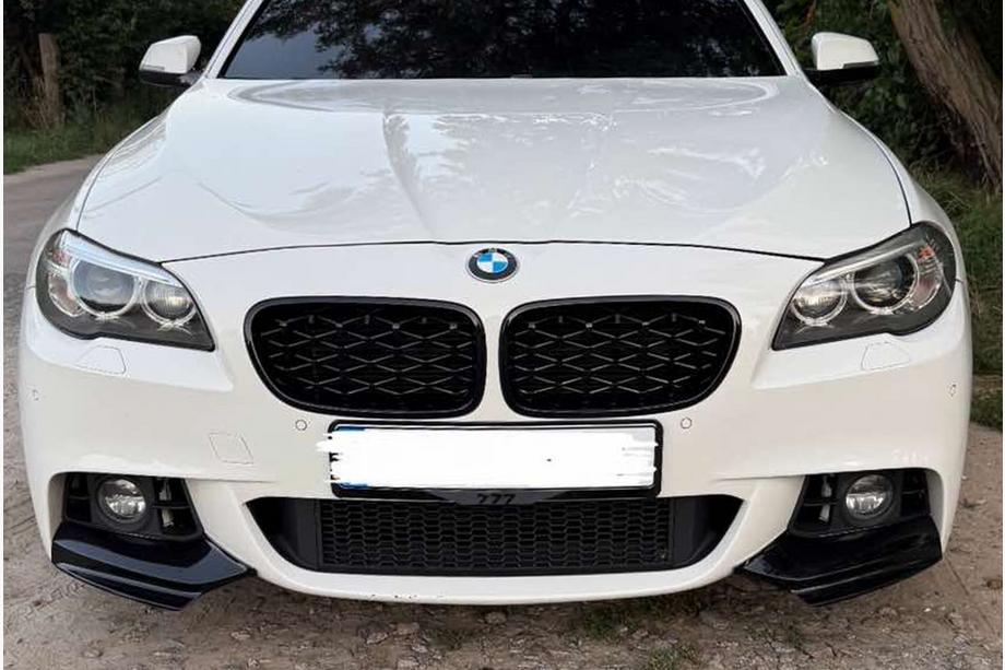 BMW 5 серія F10/F11 2010-2016 рр. Ніздрі Diamond Black (чорний глянець) Фото 2