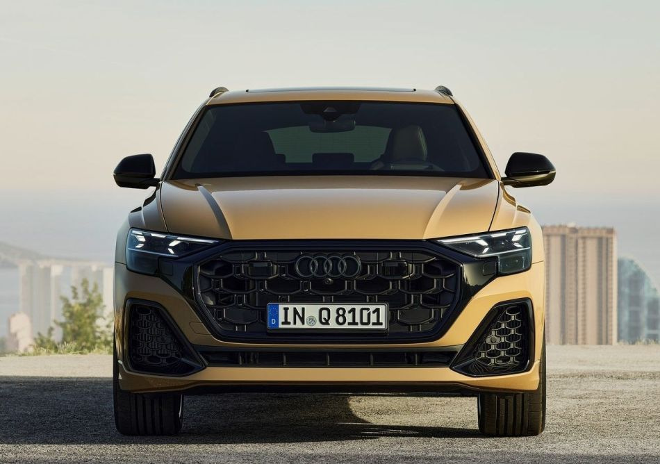 Audi Q8 першого покоління 2024: огляд оновленого кросовера