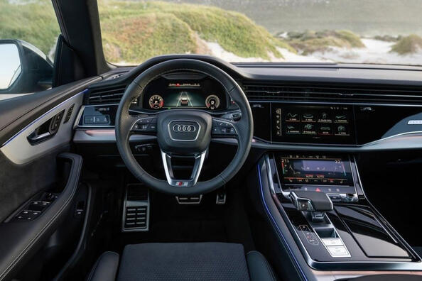 Audi Q8 першого покоління 2024: огляд оновленого кросовера Фото 5
