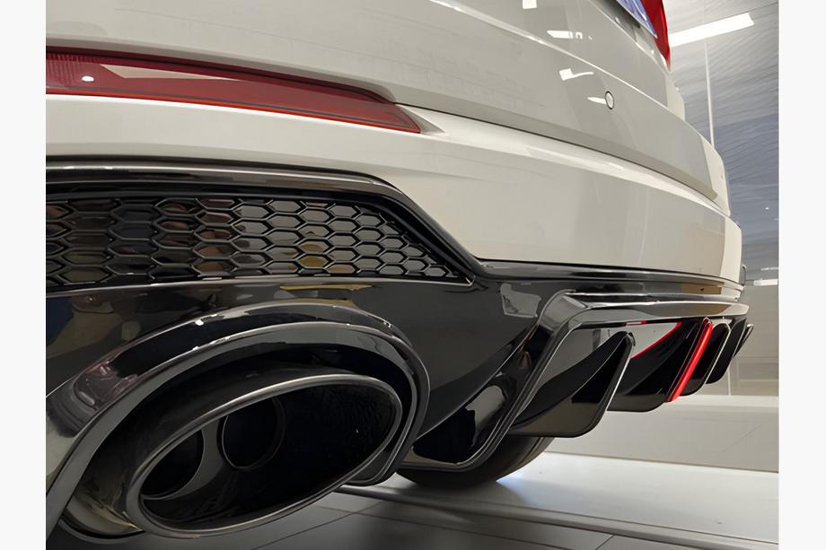 Audi Q3 2019-2025 рр. Задній дифузор з насадками QRS-Style Фото 1
